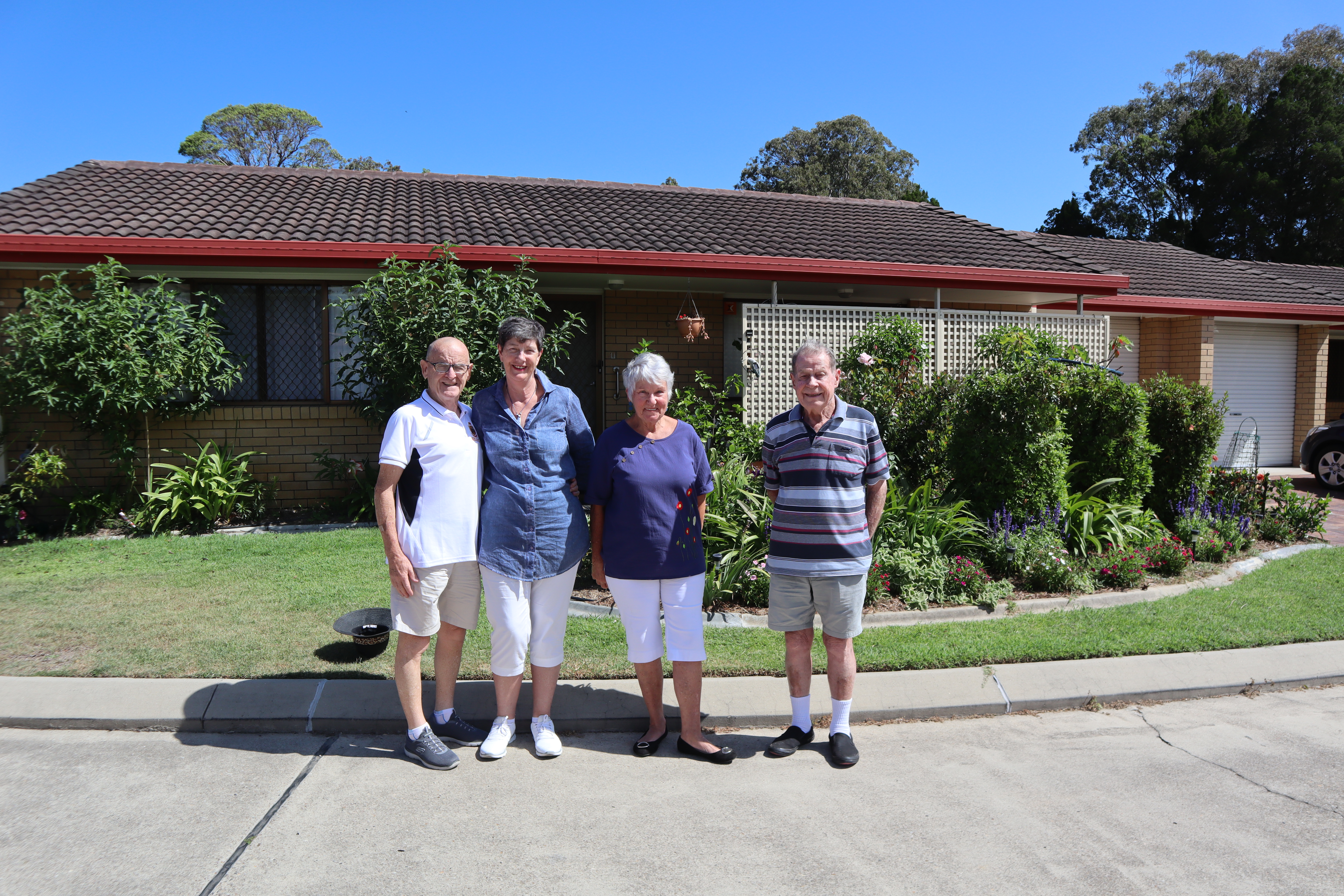 Bongaree - David Pam Margaret Roy (8).JPG