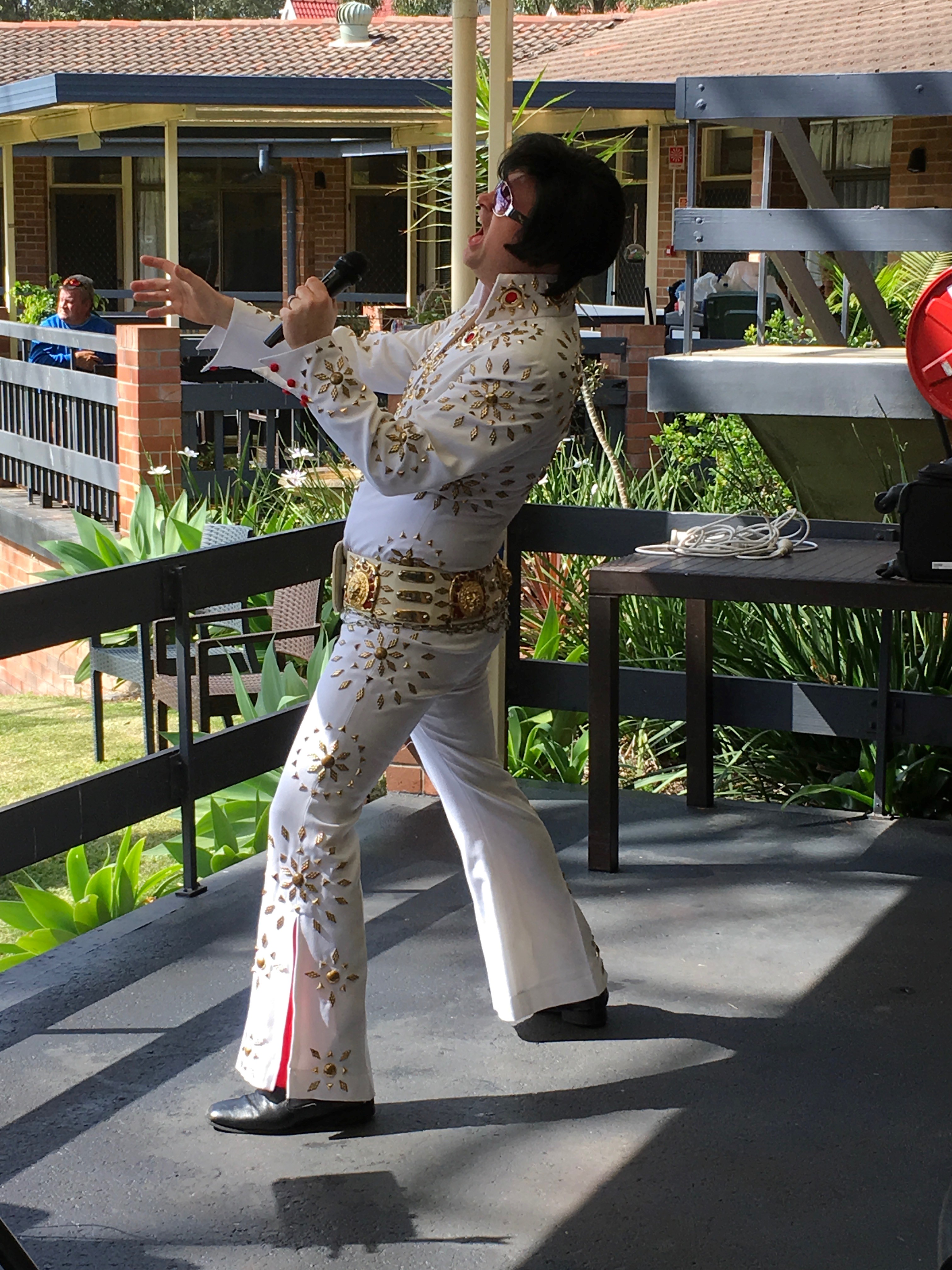 Macquarie View Elvis (3)-resize.JPG