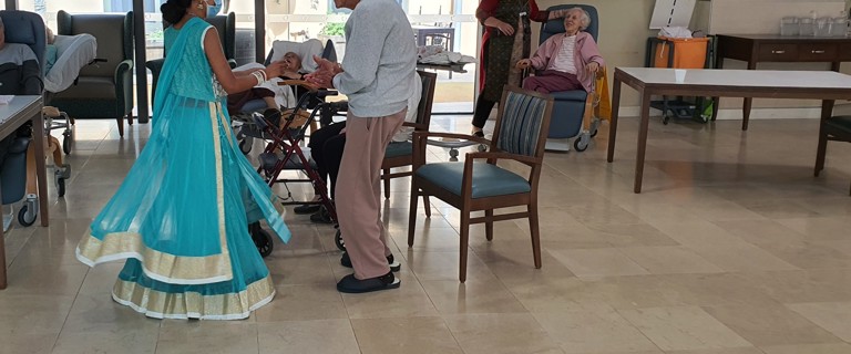 RM Priya, resident Edward, SAO Thressa, resident Margaret .jpg RM Priya, resident Edward, SAO Thressa, resident Margaret .jpg