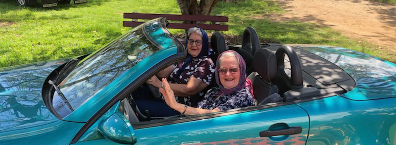 Rowes Bay RL - Margie Scorse and Lynne Clancy on holiday (5).JPG Rowes Bay RL - Margie Scorse and Lynne Clancy on holiday (5).JPG