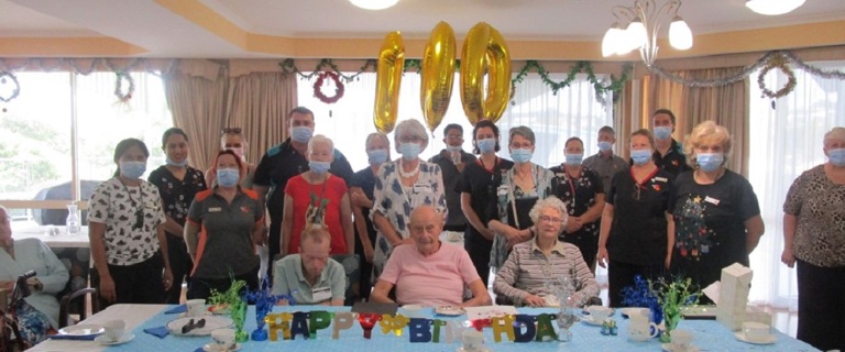 Bert1400x500.jpg Bert1400x500.jpg