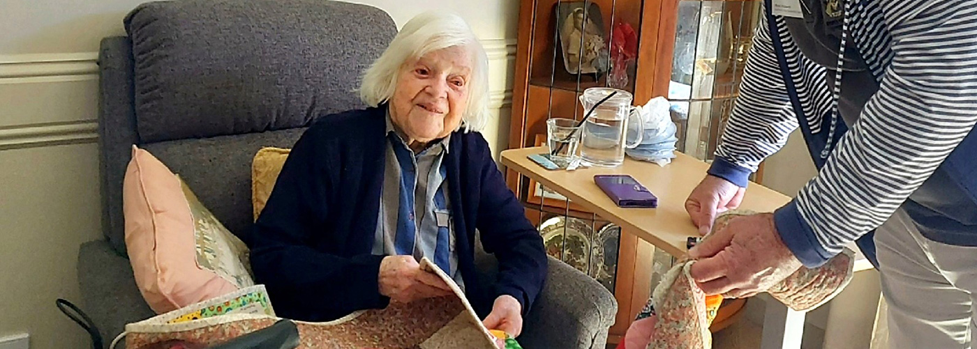 Olive Pugh and Ross Wadsworth - Quilt of Valour Presentation