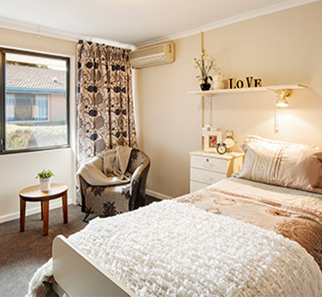 Single room - private ensuite - Marten.jpg