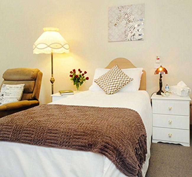 Single room private ensuite - Riverwood.jpg